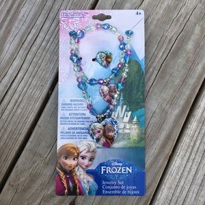 DISNEY 2013 Frozen jewelry set ring bracelet necklace Elsa Anna